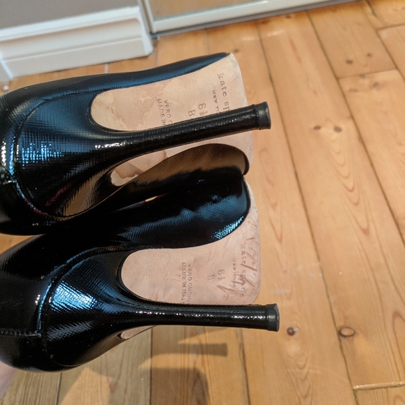 Kate Spade Bow Heels - Picture 4 of 4